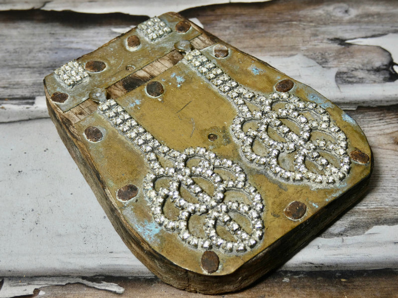 Vintage decor rhinestone jewelry warehouse sample #6021