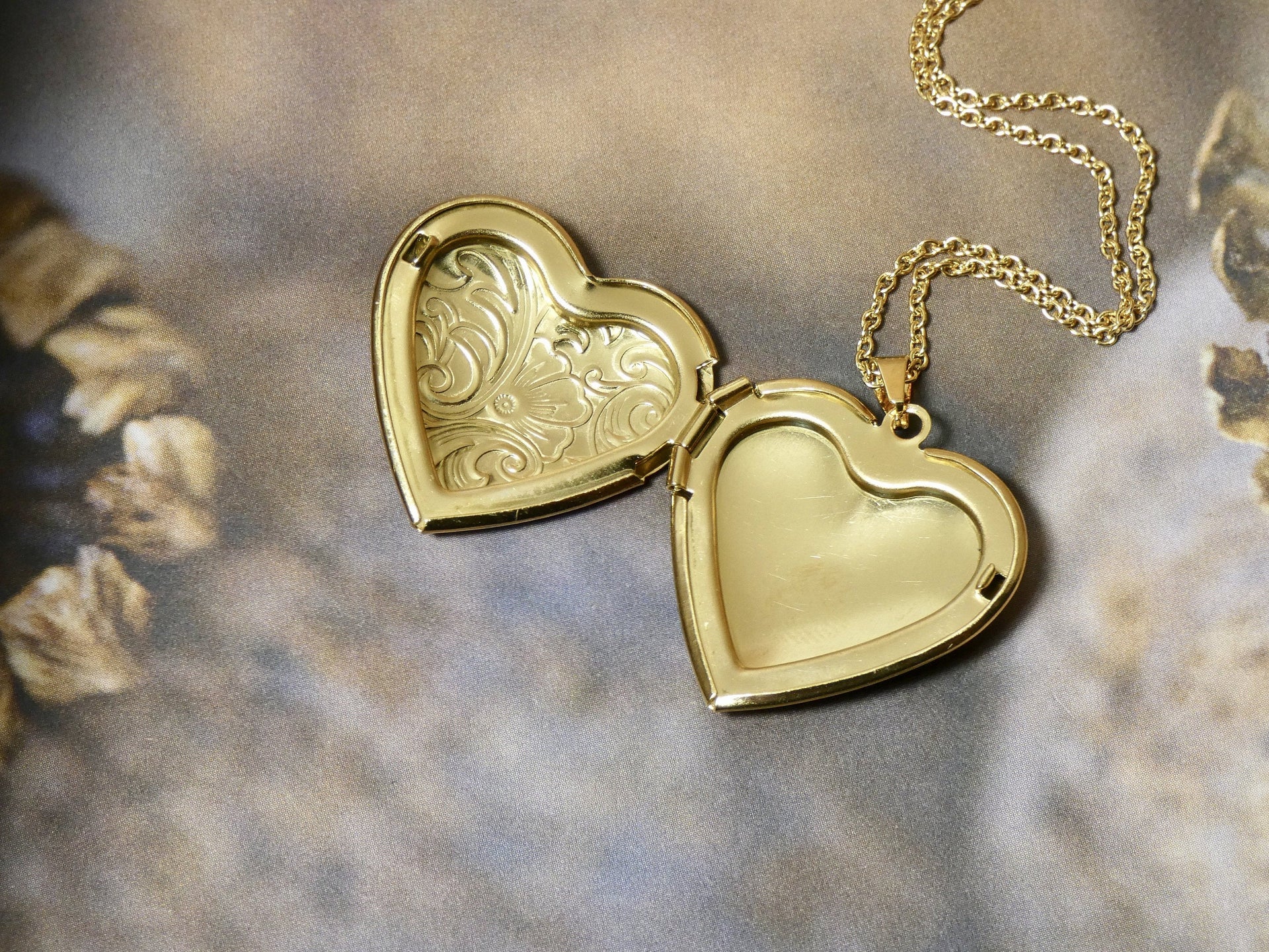 Heart Locket Necklace, Gold Swirl Pattern – Upcycled Works