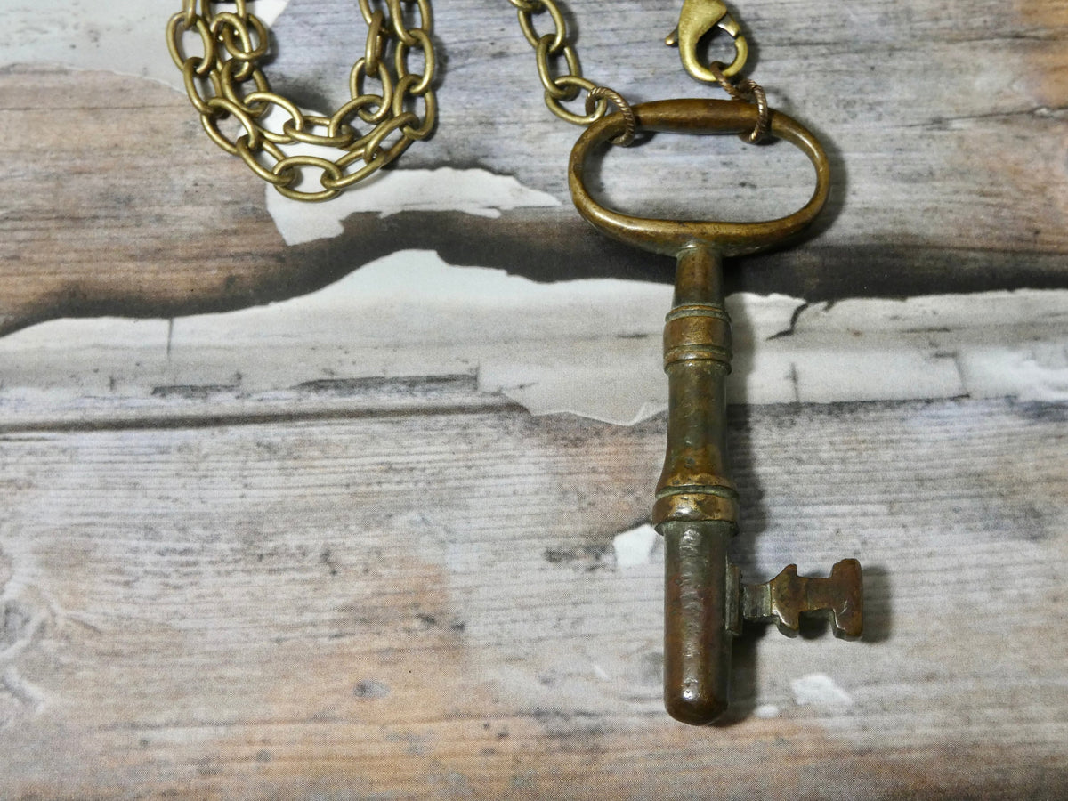 Vintage Skeleton Key Necklace, Large Key with front closure