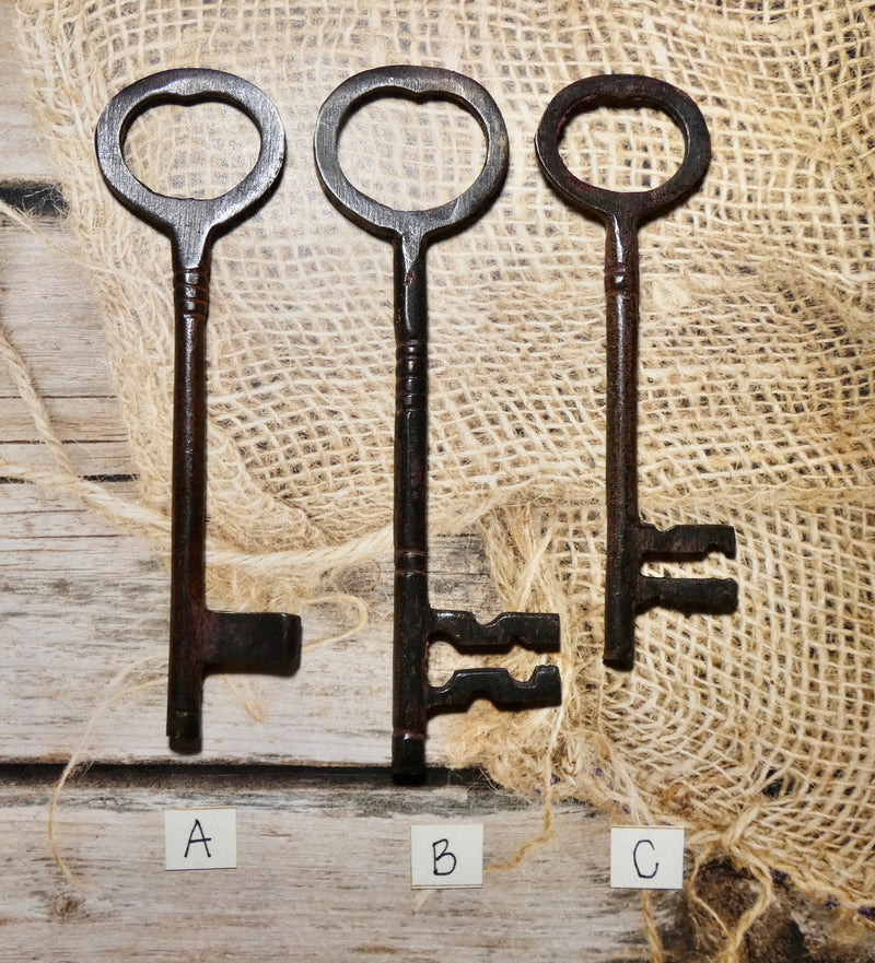 Large Skeleton Key, Dark Brass, Perfect Wall Decor, 15.00 for one key