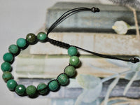 Green Agate Bracelet, Hand Knotted adjustable Bracelet, 16 Green Faceted Stones