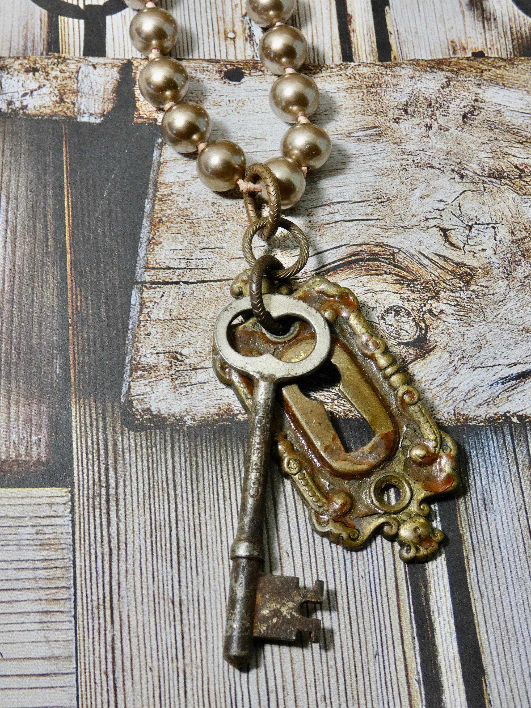 Vintage Skeleton Key and Keyhole Necklace with pearls